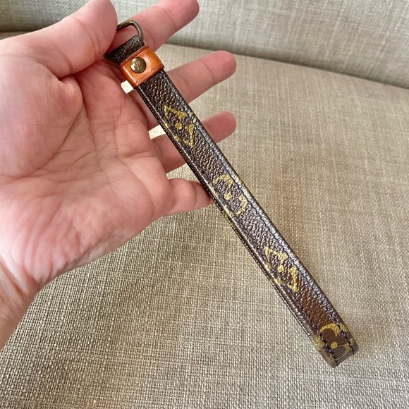 Authentic Louis Vuitton vintage wristlet strap - Picture 1 of 5